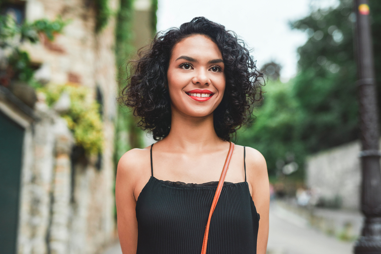 fixing-gaps-between-front-teeth